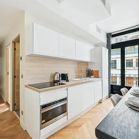 Apartment 293 Arc De Triomphe - Superb
